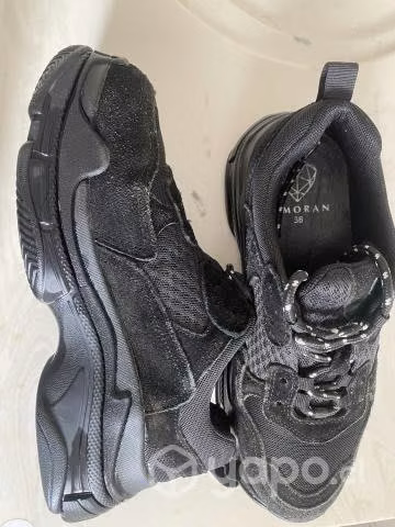 C moran zapatillas domicilio