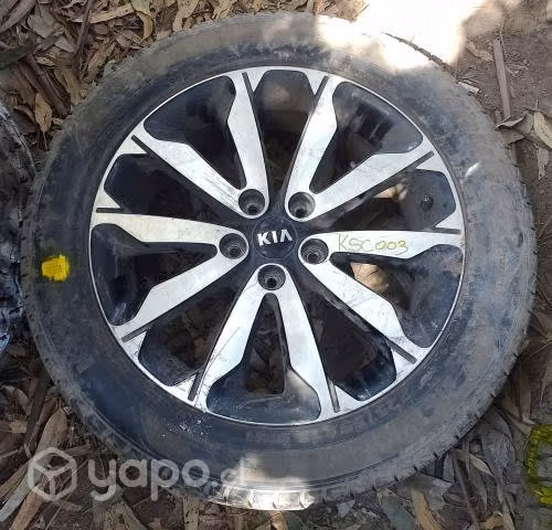 Llanta Aluminio Detalle Con Neumático Kia Sportage