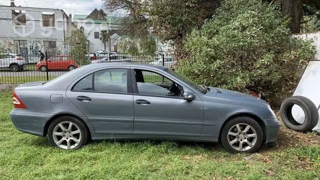 Se Vende Mercedes Benz C180 Kompressor Año 2008