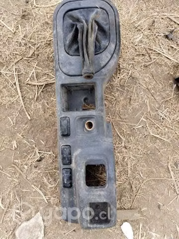 Repuestos Hyundai H120, volante y cubrecambio - Imagen 3