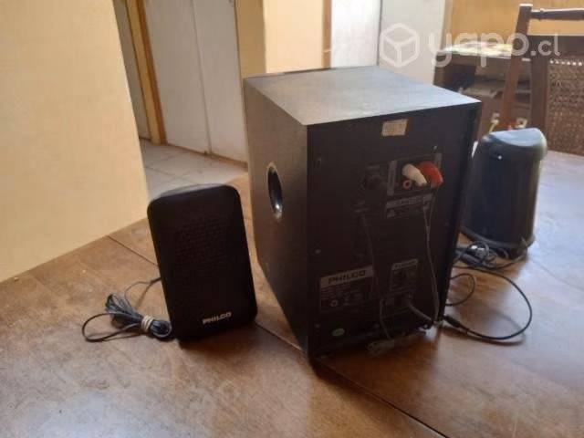 Parlantes Philco con Radio