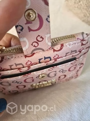 Tarjetero Guess