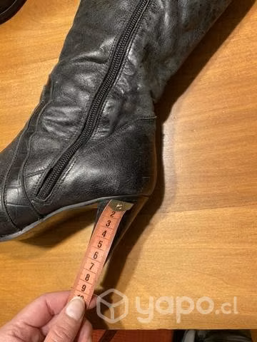Botas de cuero