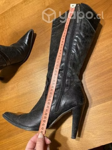 Botas de cuero