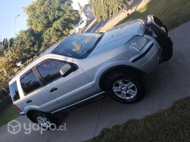 Se vende Ford ecco sport full 2006