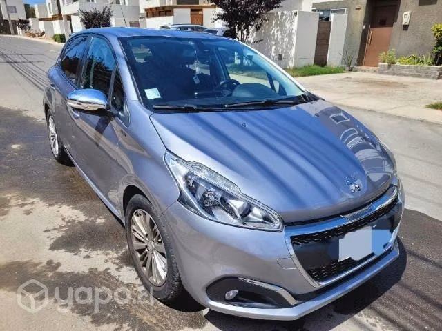 Peugeot 208 signature