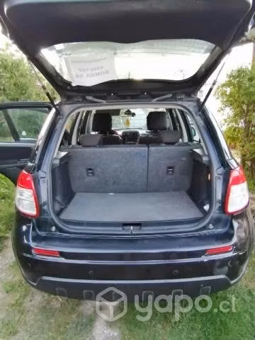 Vendo auto Suzuki sx4 color negro