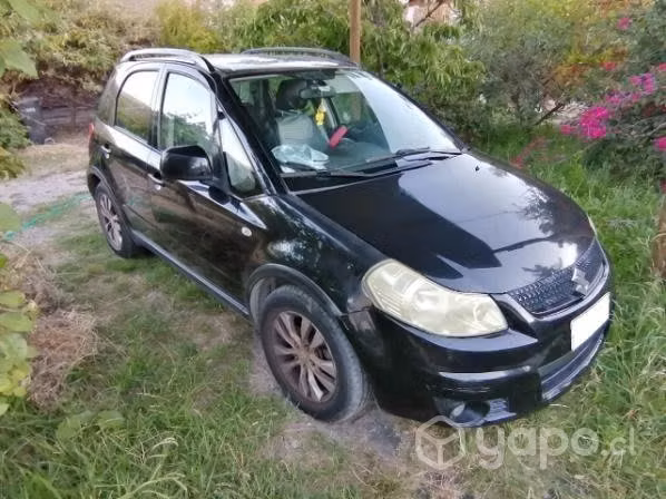 Vendo auto Suzuki sx4 color negro