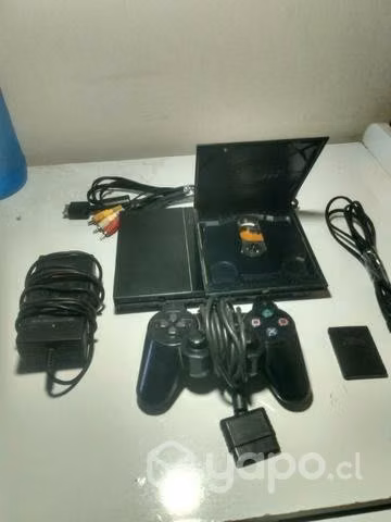 PlayStation 2 con Estuchera de Juegos!