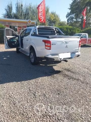 Mitsubishi L200 Dakar 4x4 - Imagen 6