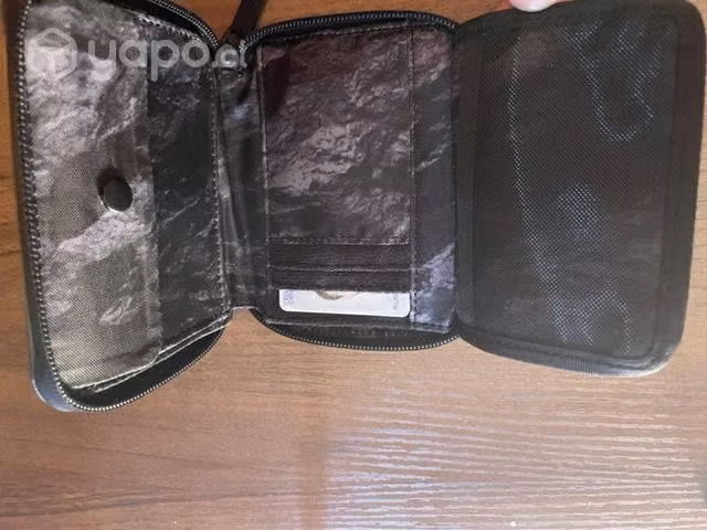 Billetera mammut con cierre, buenisima sin uso - Imagen 4