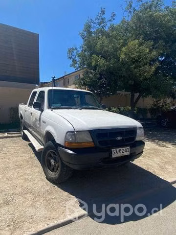 Ford Ranger 2.5 XL CC 4x2 bencinera