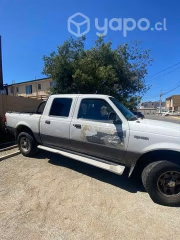 Ford Ranger 2.5 XL CC 4x2 bencinera