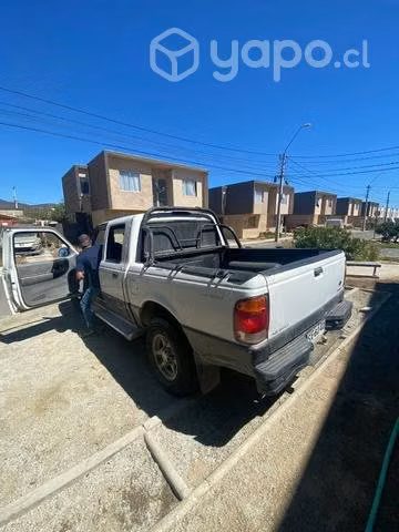 Ford Ranger 2.5 XL CC 4x2 bencinera