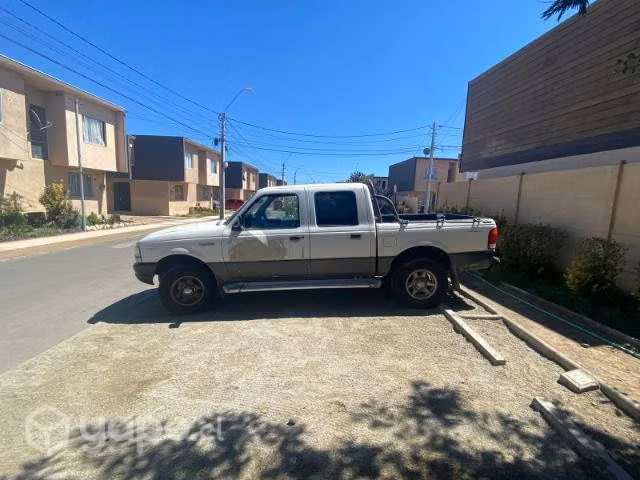 Ford Ranger 2.5 XL CC 4x2 bencinera