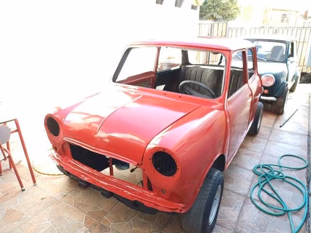 Se vende carroceria austin mini