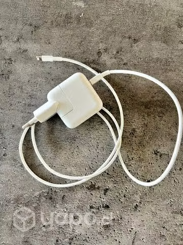 Ipad 6ta generación (2018) + Cargador original
