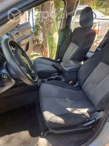 Camioneta mitsubishi l