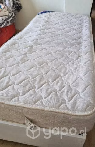 Cama con cajones