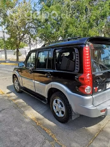 Mahindra escorpión