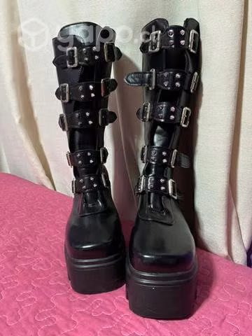 Botas altas tipo demonias - Imagen 2