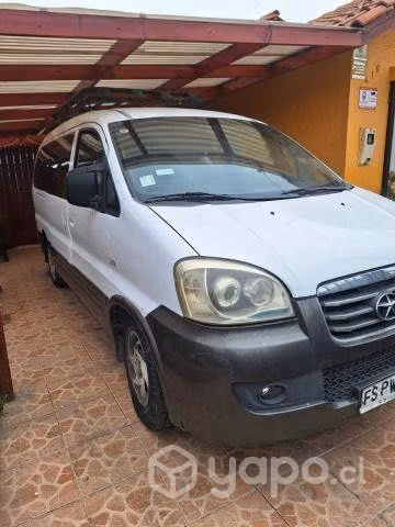 Furgón JAC modelo Refine 1.9