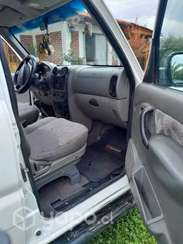 Mahindra pick up 2011