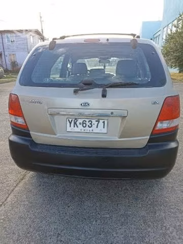 Kia Sorento ex año 2005 2.5 - Imagen 3