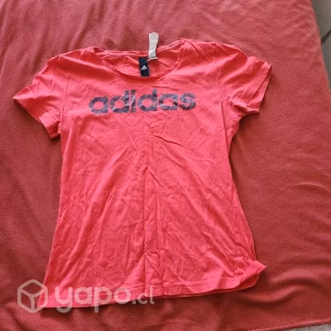 Polera adidas