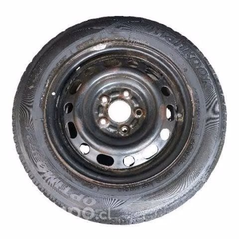 Llanta con neumatico mazda 3