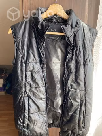 Casaca Ellus talla S de cuerina