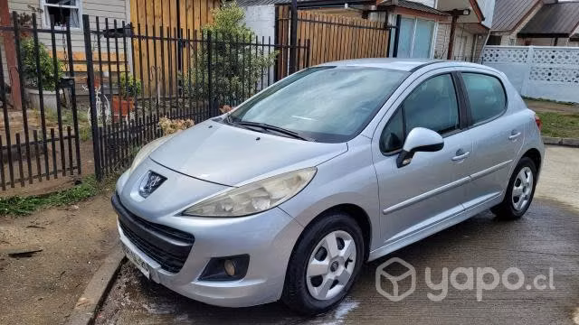 PEUGEOT 207 Premium año 2011 motor 1.4