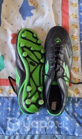 Zapatos de futbol