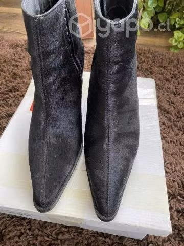 Nuevos botines de piel Locas de Atar