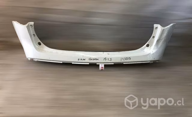 Parachoque trasero Nissan qashqai 2019-2023