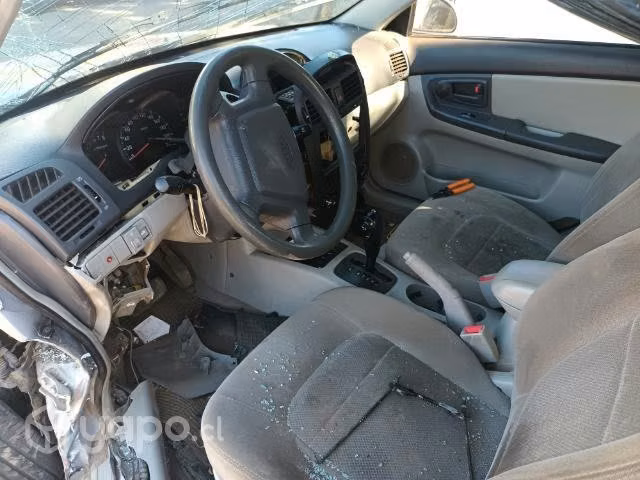 Kia Cerato chocado motor 1.6