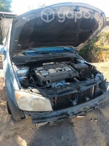 Kia Cerato chocado motor 1.6