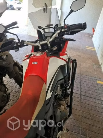 Honda Africa Twin 1000 impecable