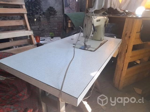 Maquina de coser marca remington