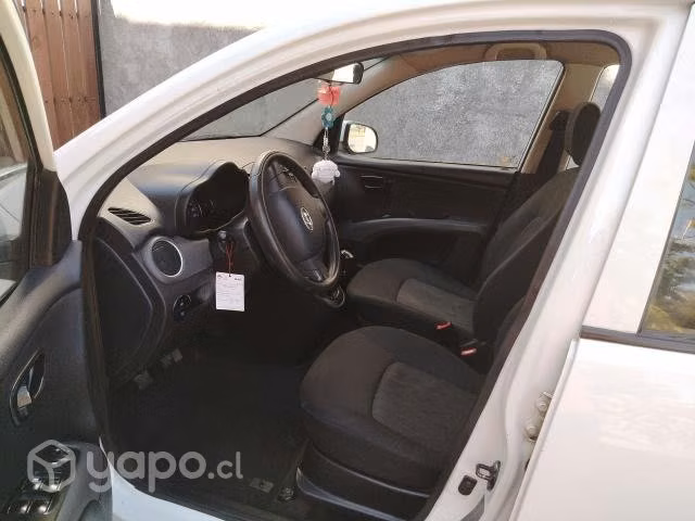 Auto económico y firme