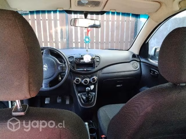 Auto económico y firme
