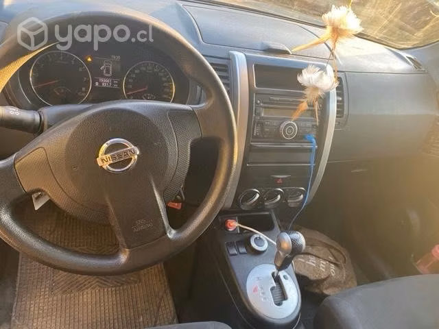 Nissan x-trail 2011