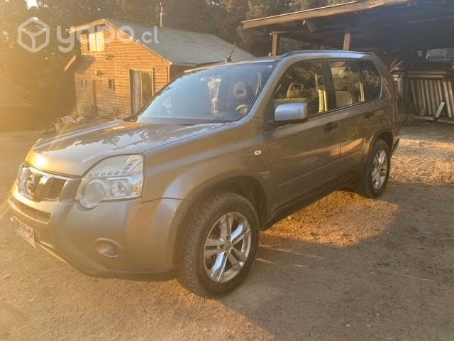 Nissan x-trail 2011