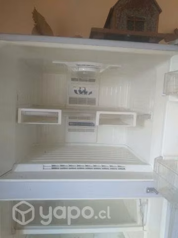 Se va Refrigerador impecable.Lagunitas
