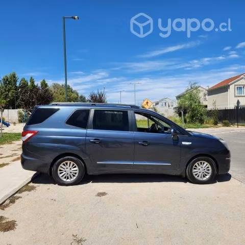Ssangyong stavic 2016