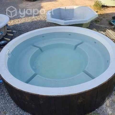 Jacuzzi fibra de vidrio con borde de madera 2.80 M