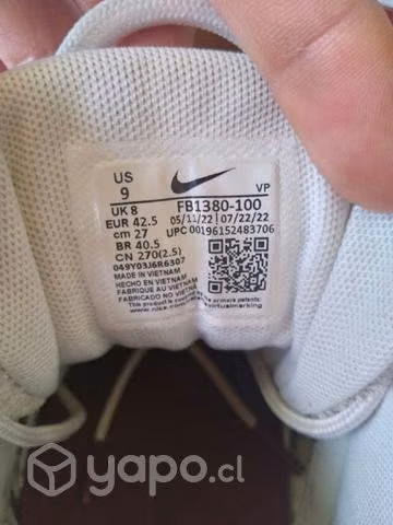 Nike Up Tempo