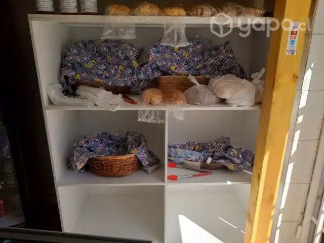 Muebles y máquina