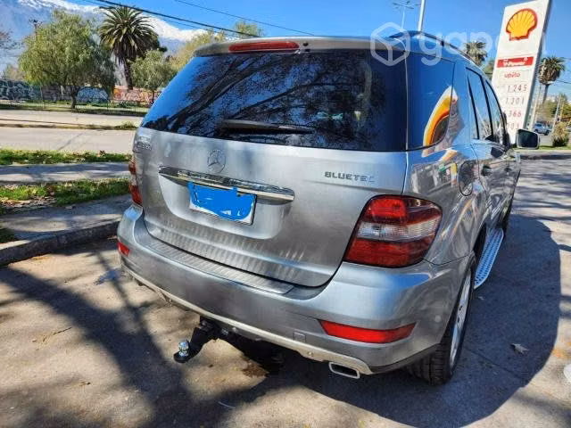 Mercedes benz ml350 2011