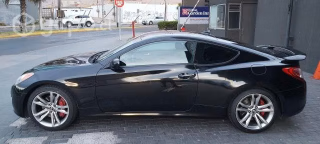 Genesis Coupe 2.0T